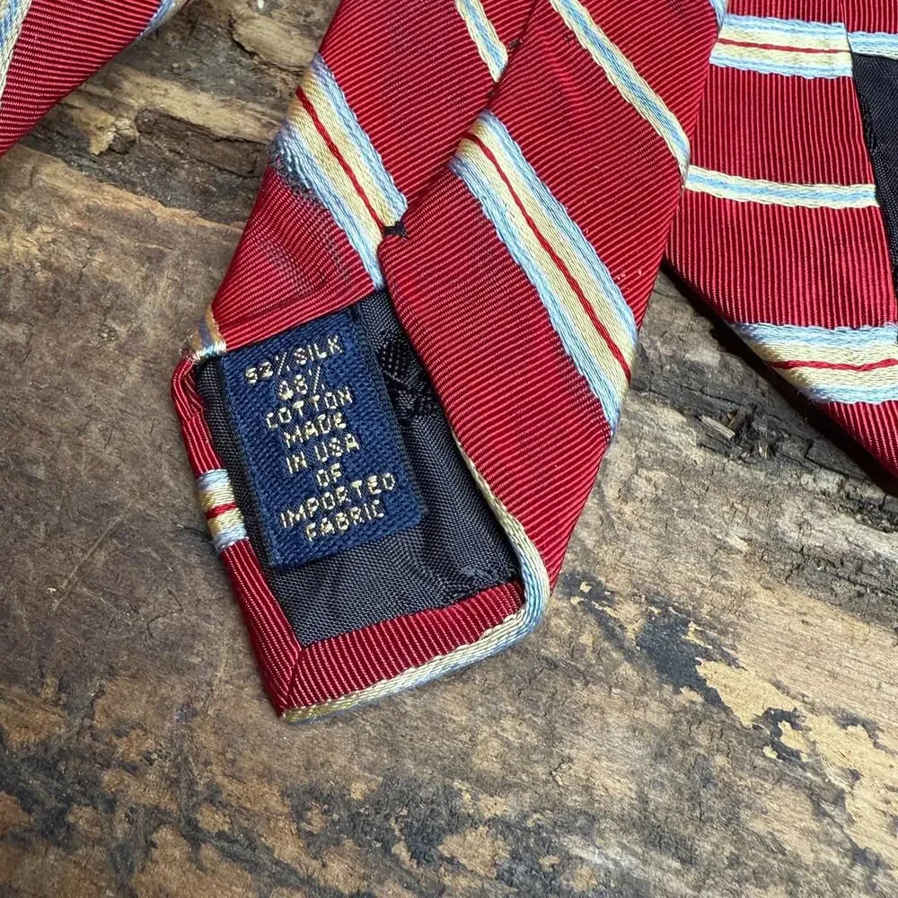 Brooks Brothers Men’s Red Striped Silk Cotton Tie 4” x 56” Classic Prep Style